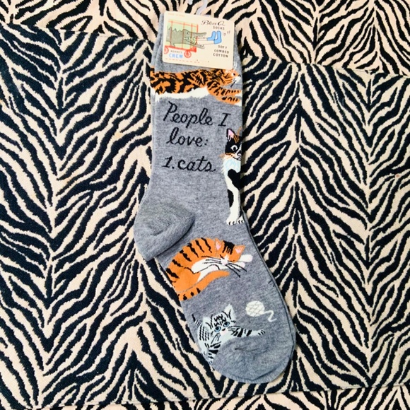 BLUE Q 🐾 Fab Fun Loving WOMENS CREW SOCKS⭐️ PEOPLE I LOVE -CATS  ⭐️New w/ TAGS - Picture 4 of 10